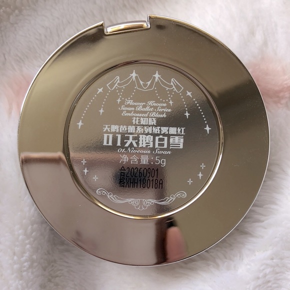 NWOT Flower Knows Swan Ballet Highlighter 01 Niveous Swan 💕🦢 - Picture 3 of 3